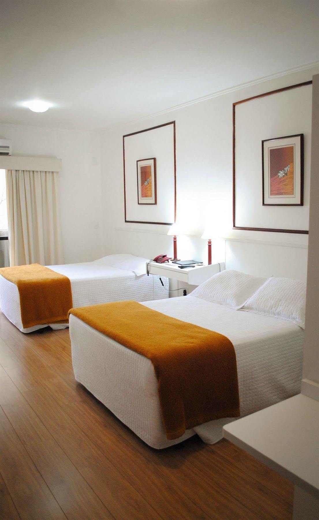 Hotel Cezanne Plaza Apart